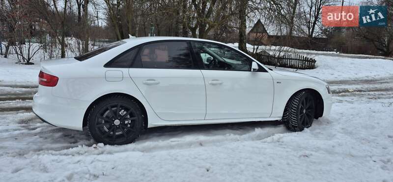 Седан Audi A4 2015 в Бахмаче