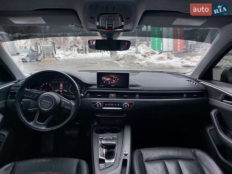 Седан Audi A4 2016 в Львове