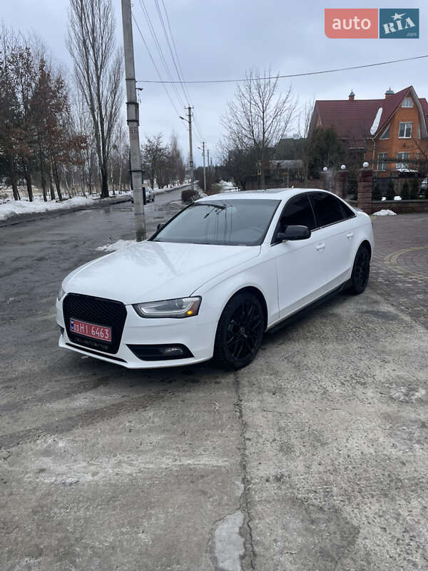 Седан Audi A4 2013 в Вараші фото Седан Audi A4 2013 в Вараші