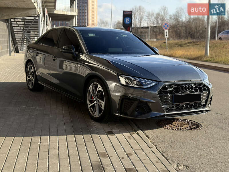 Седан Audi A4 2021 в Киеве