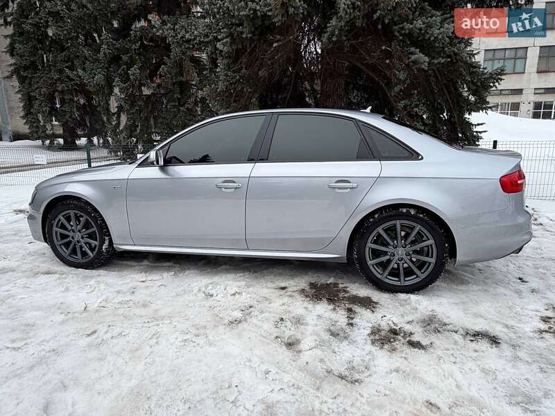 Седан Audi A4 2015 в Києві