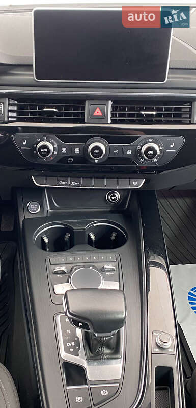 Универсал Audi A4 2018 в Львове