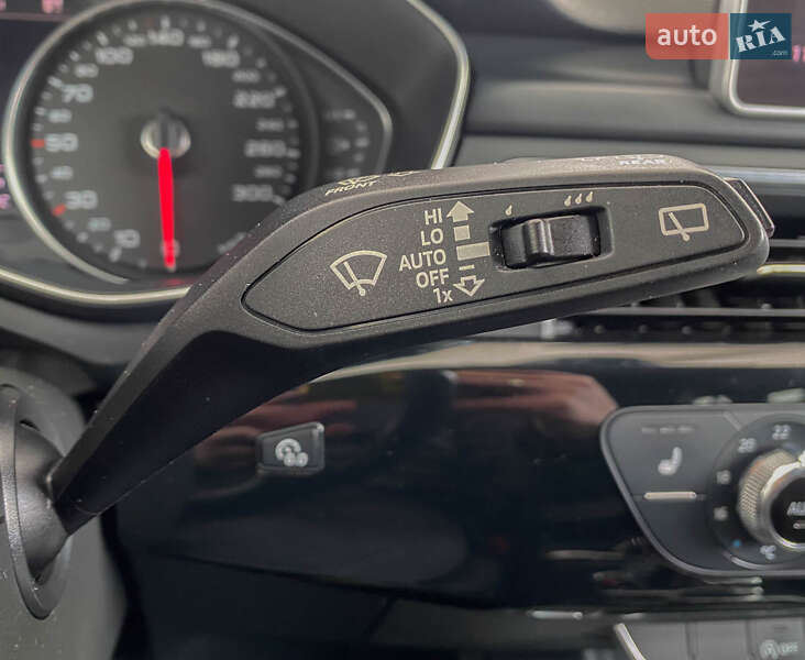 Универсал Audi A4 2018 в Львове