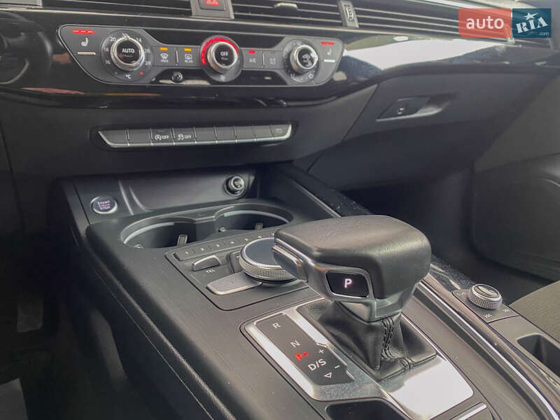 Универсал Audi A4 2018 в Львове