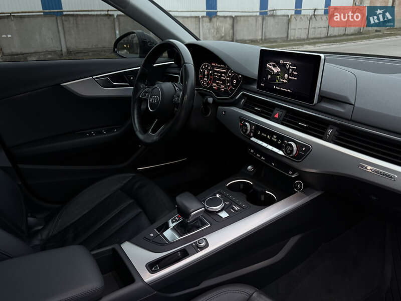 Седан Audi A4 2016 в Полтаві