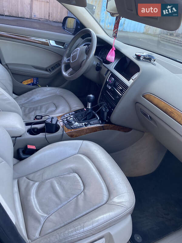 Седан Audi A4 2011 в Новояворовске фото 19 Седан Audi A4 2011 в Новояворовске