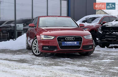 Седан Audi A4 2014 в Нововолынске
