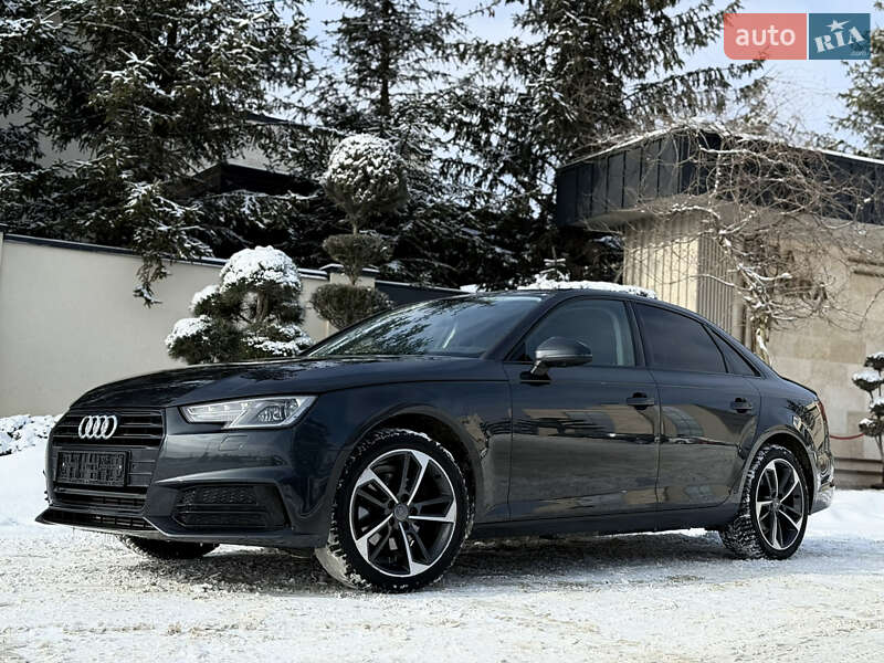 Седан Audi A4 2019 в Львове
