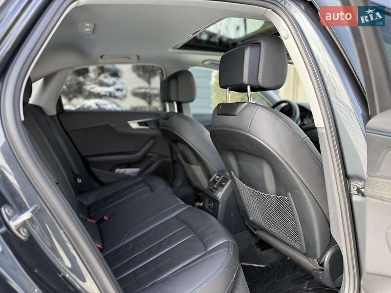Седан Audi A4 2019 в Львове