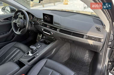 Седан Audi A4 2019 в Львові