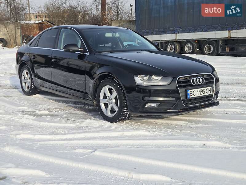 2012 Audi A4, VIN WAUZZZ8K1DA118479:plate — фото 1 (autoria)