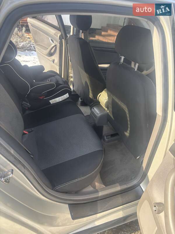 Седан Audi A4 2001 в Івано-Франківську