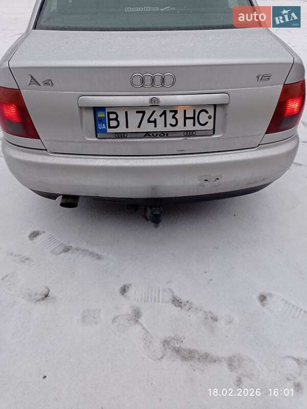 Седан Audi A4 1994 в Кременчуге