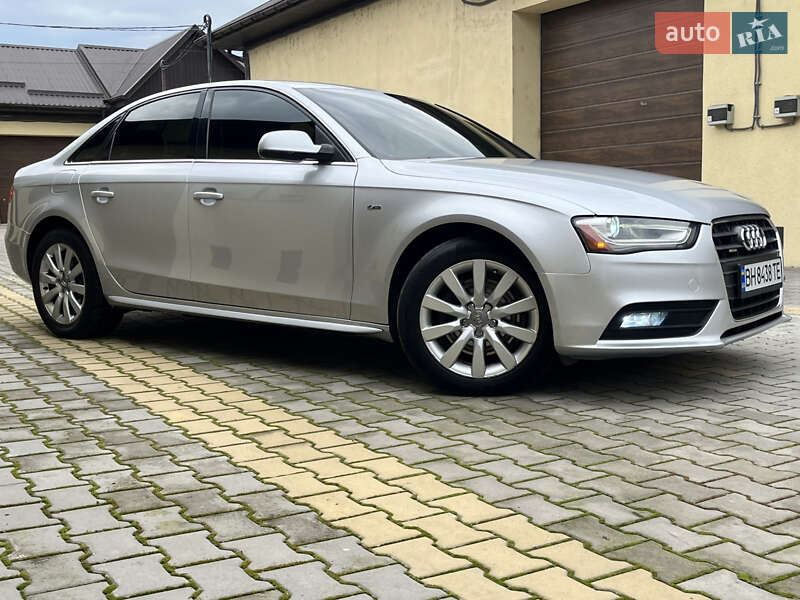Седан Audi A4 2013 в Ізмаїлі