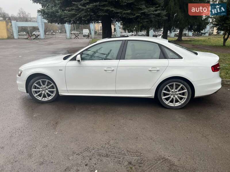 Седан Audi A4 2015 в Ковелі