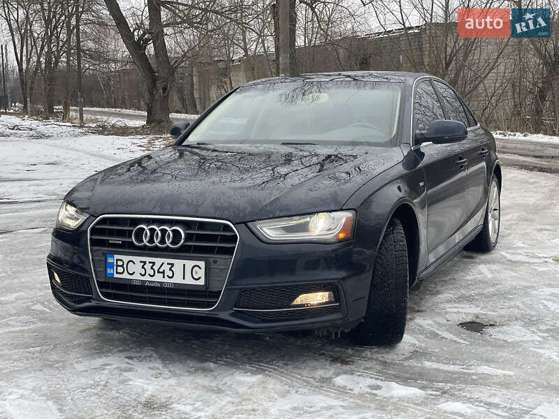 Седан Audi A4 2013 в Дрогобыче