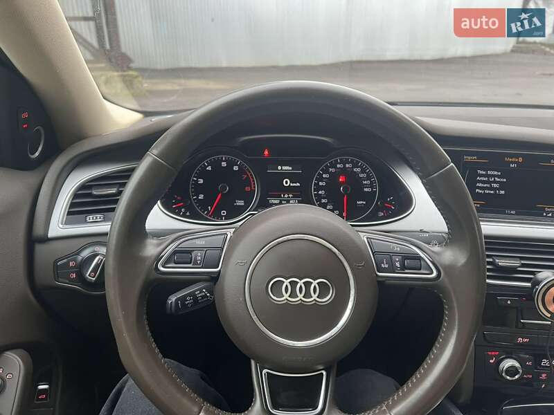 Седан Audi A4 2015 в Ковелі