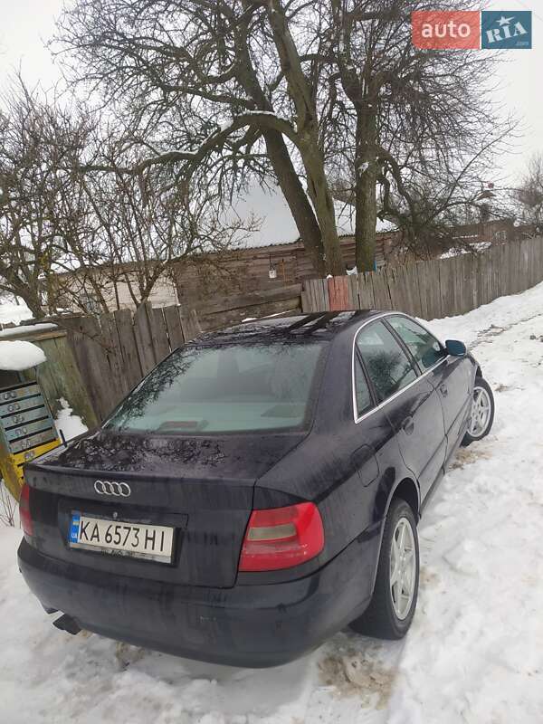 Седан Audi A4 1999 в Києві