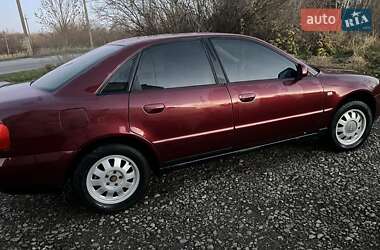 Седан Audi A4 1999 в Заболотові
