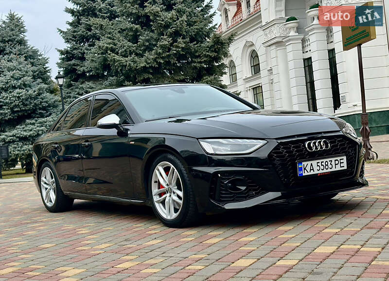 Седан Audi A4 2022 в Одесі