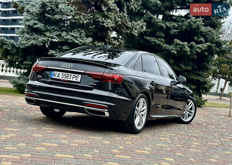 Седан Audi A4 2022 в Одесі