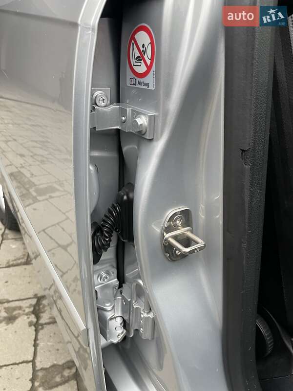 Універсал Audi A4 2005 в Ужгороді