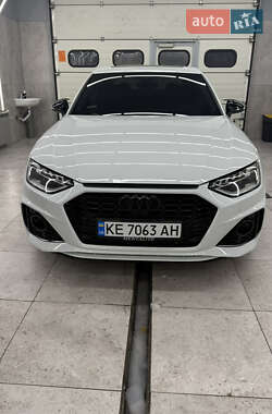 Седан Audi A4 2021 в Днепре