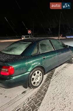 Седан Audi A4 1996 в Полтаве