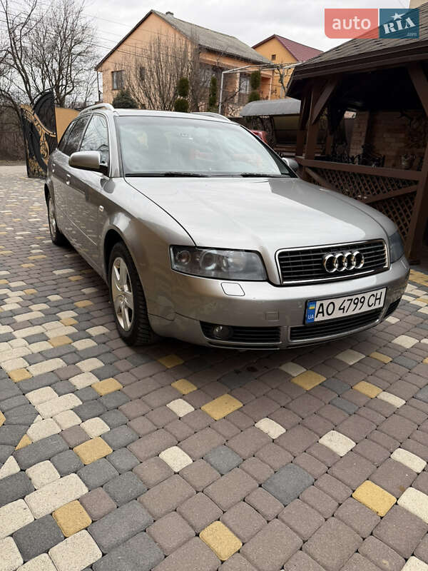 Універсал Audi A4 2004 в Тячеві