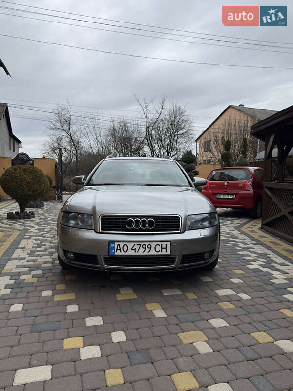 Універсал Audi A4 2004 в Тячеві