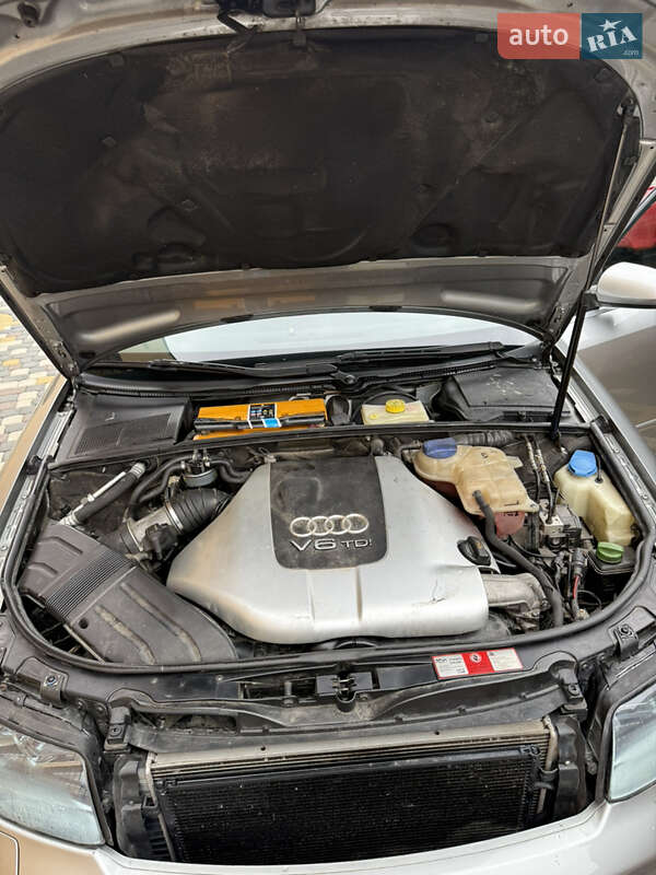 Універсал Audi A4 2004 в Тячеві