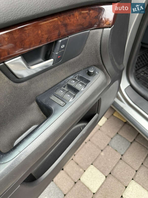 Універсал Audi A4 2004 в Тячеві