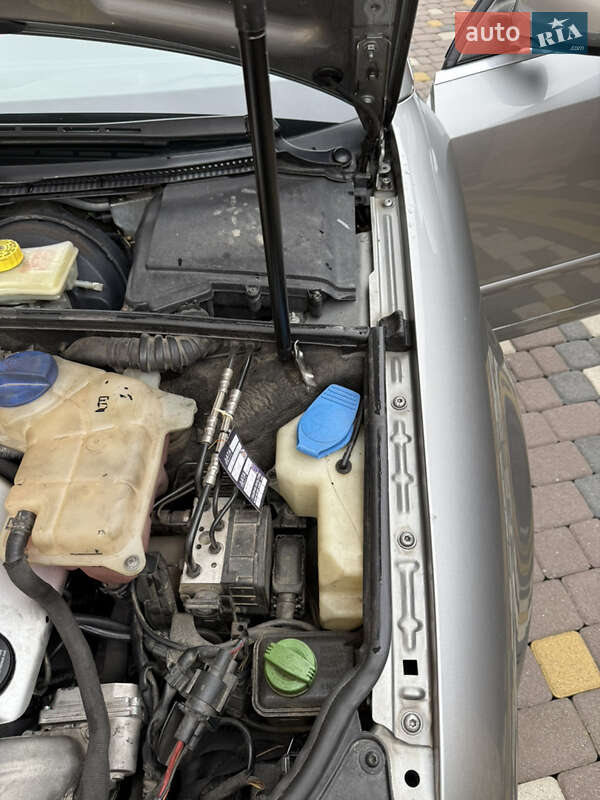 Универсал Audi A4 2004 в Тячеве