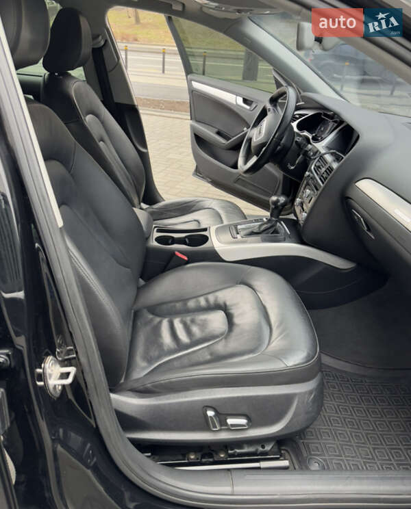 Седан Audi A4 2015 в Луцьку