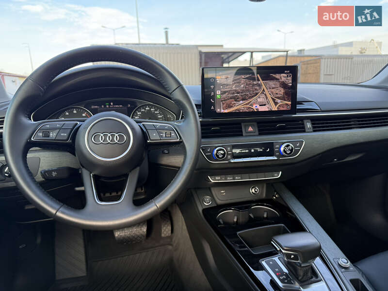 Седан Audi A4 2020 в Киеве