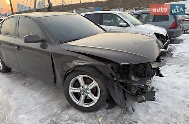 Седан Audi A4 2013 в Києві