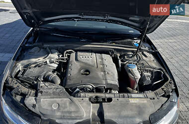 Седан Audi A4 2013 в Львове