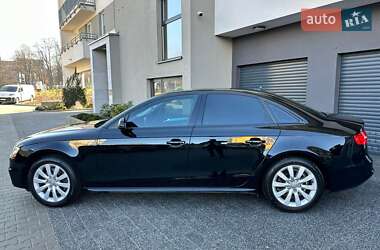 Седан Audi A4 2015 в Чернівцях