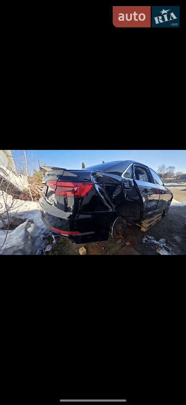 Седан Audi A4 2016 в Львові