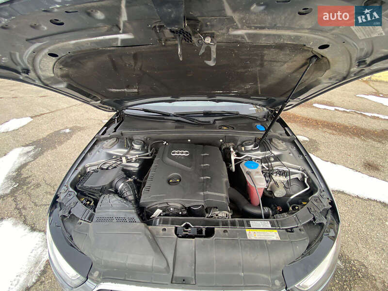 Седан Audi A4 2012 в Ставищі