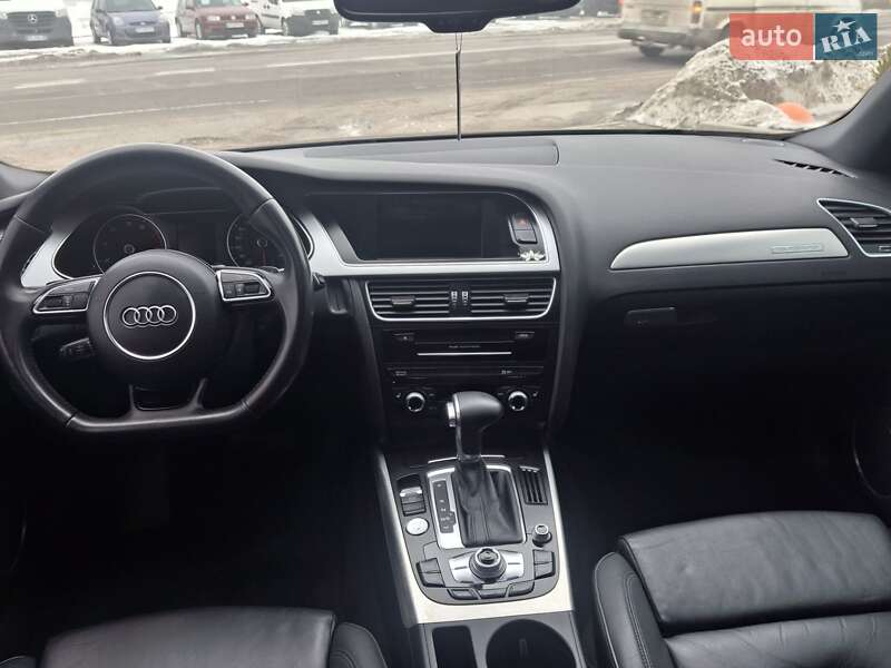 Седан Audi A4 2015 в Каменец-Подольском