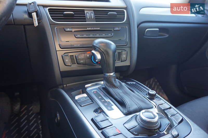 Седан Audi A4 2008 в Одесі