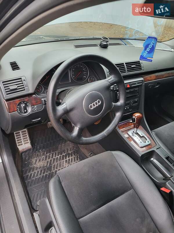 Седан Audi A4 2003 в Одессе