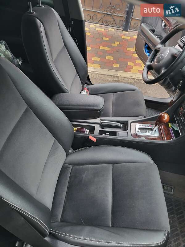 Седан Audi A4 2003 в Одессе