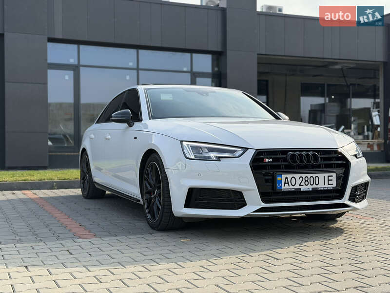 Audi A4 2017