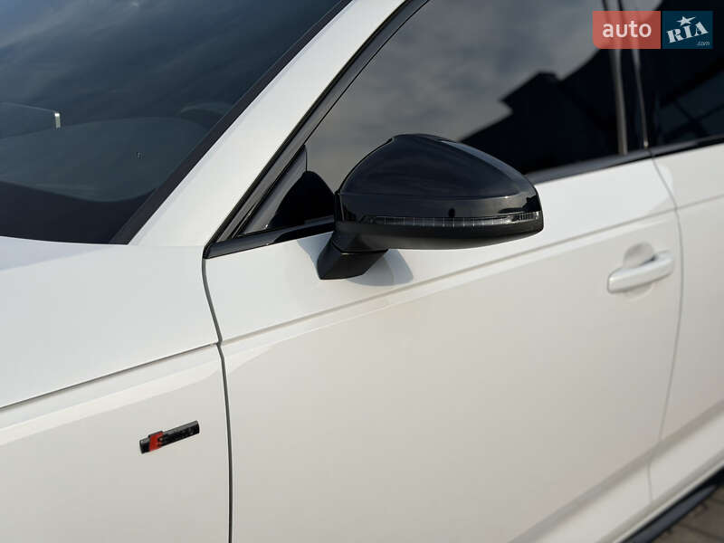 Седан Audi A4 2017 в Мукачево