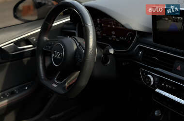 Седан Audi A4 2017 в Мукачево