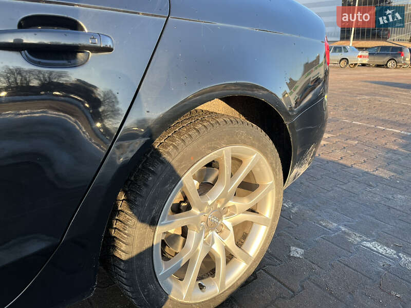 Седан Audi A4 2012 в Житомирі