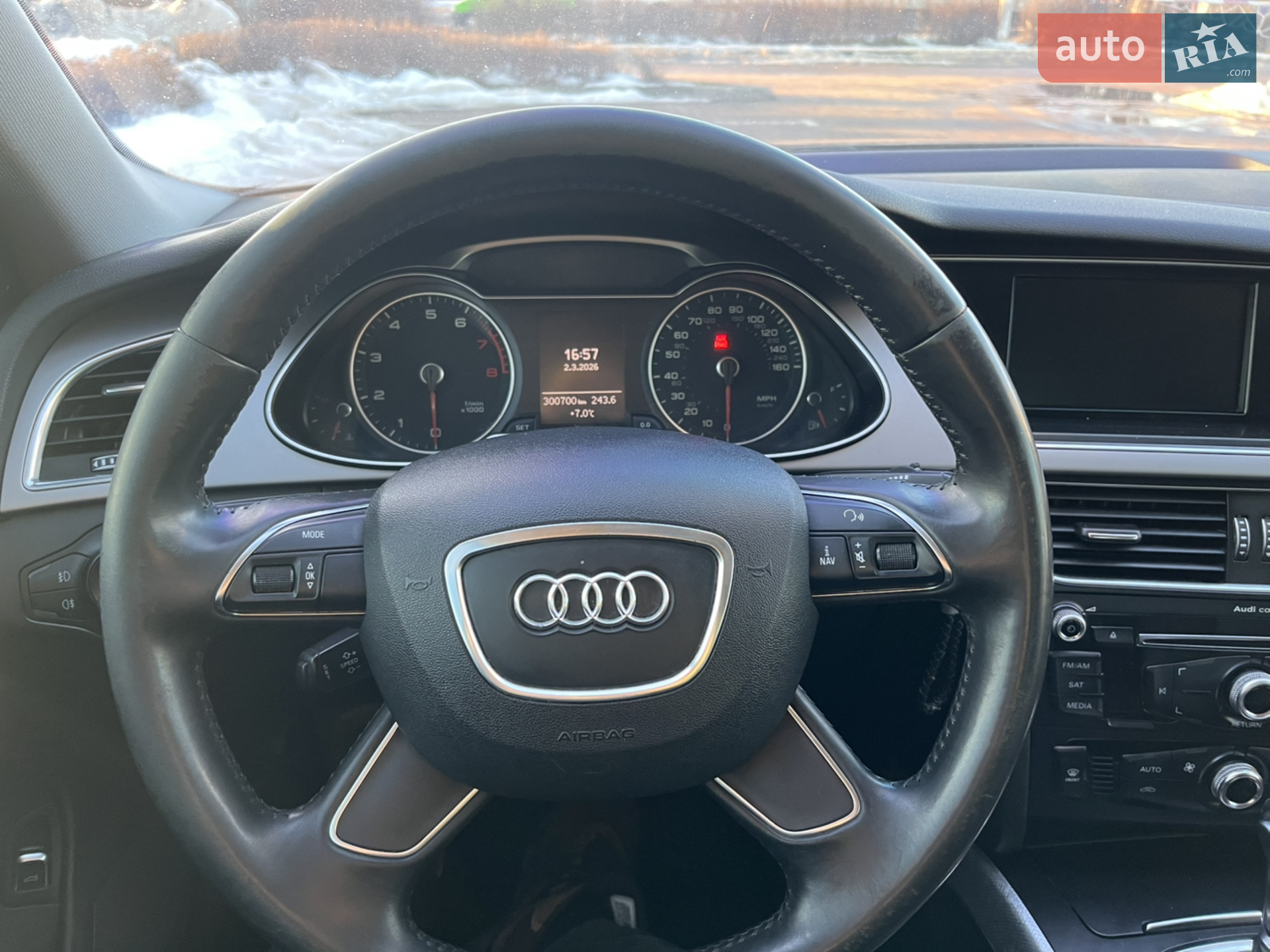 2012 Audi A4 - мініатюра 10