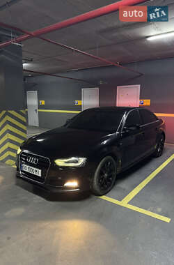 Седан Audi A4 2014 в Одессе